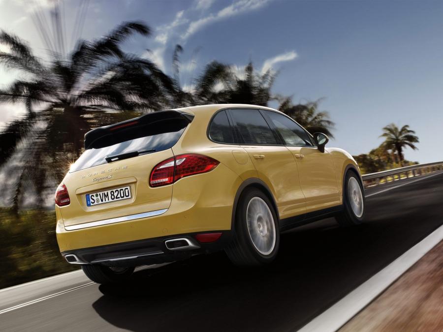  Porsche Cayenne S 2011 года  (фото 2 из 14)
